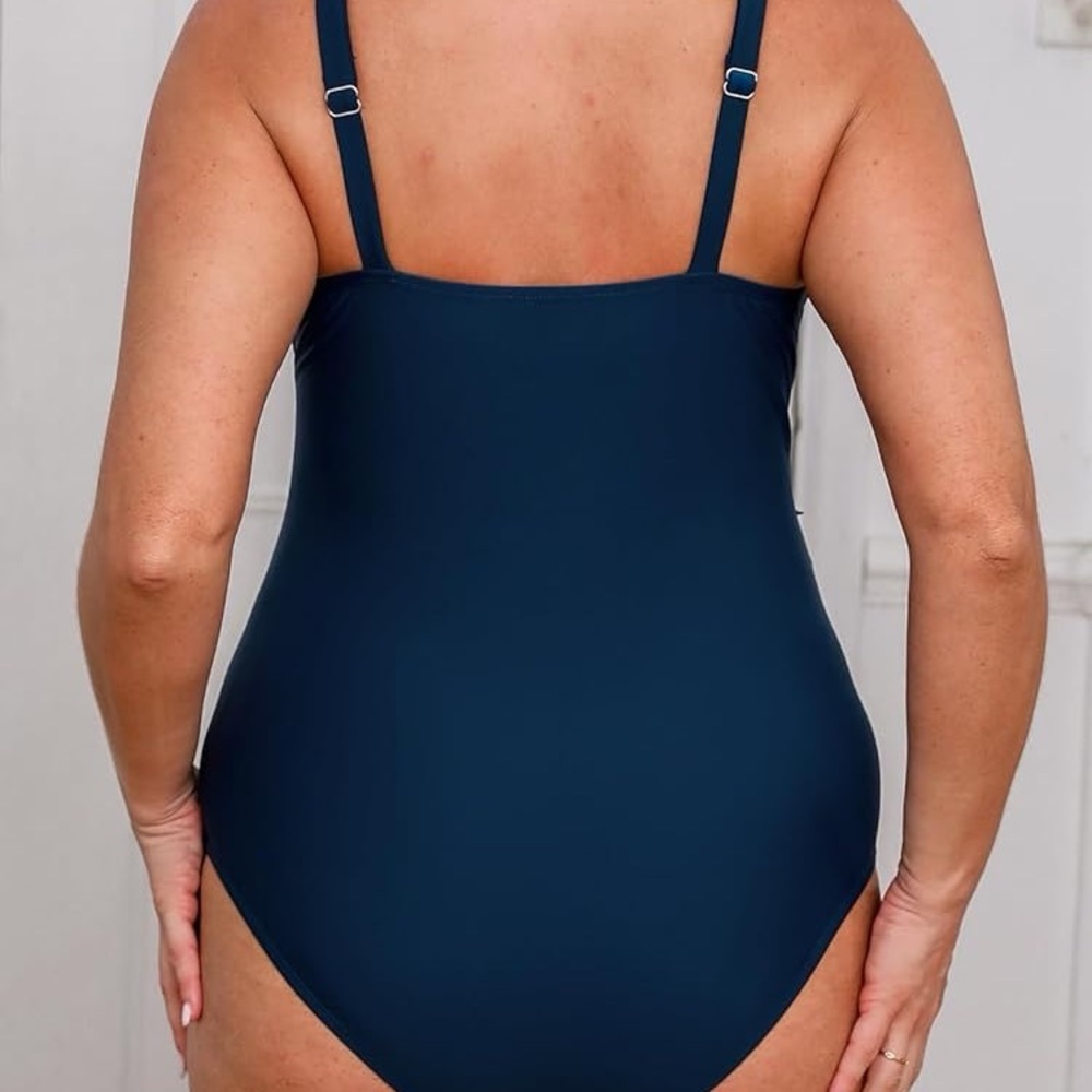 Cupshe Black One Piece Swimsuit - Picture 3 of 9